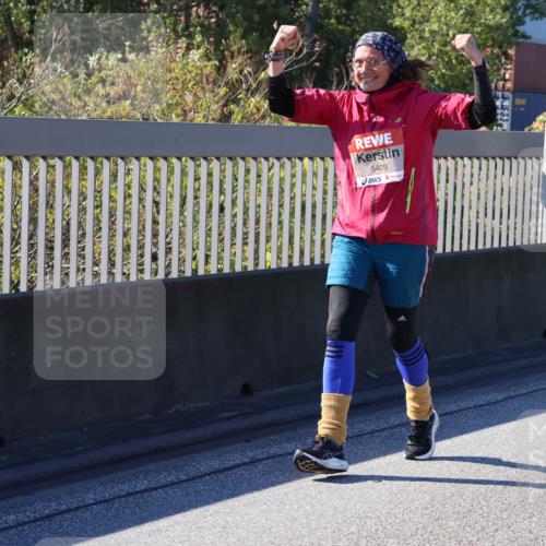 03.10.2025 - Köhlbrandbrückenlauf Strokosch-Dieckow http://msf.ph/oto/9165755 03.10.2025 13:15:53 Position 3  meine-sportfotos.de