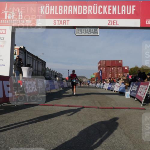03.10.2025 - Köhlbrandbrückenlauf Matties Gatica Varas http://msf.ph/oto/9165756 03.10.2025 10:00:02 Ziel 1084, 1247, 1297, 1405, 1946, 2777, 3378 meine-sportfotos.de
