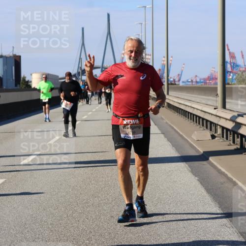 03.10.2025 - Köhlbrandbrückenlauf Strokosch-Dieckow http://msf.ph/oto/9165762 03.10.2025 13:15:56 Position 3 4789 meine-sportfotos.de