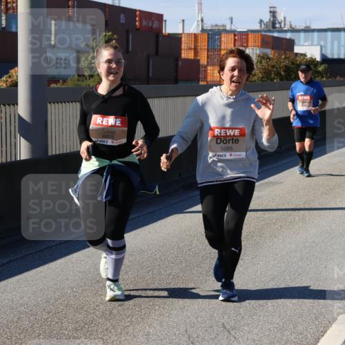 03.10.2025 - Köhlbrandbrückenlauf Strokosch-Dieckow http://msf.ph/oto/9165780 03.10.2025 13:16:01 Position 3 6825, 5585 meine-sportfotos.de