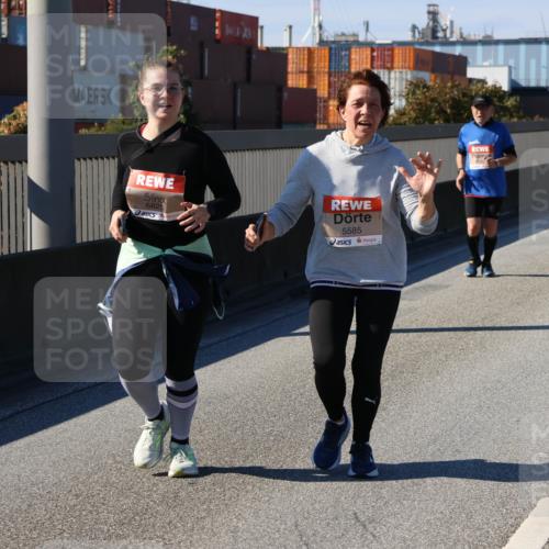 03.10.2025 - Köhlbrandbrückenlauf Strokosch-Dieckow http://msf.ph/oto/9165783 03.10.2025 13:16:01 Position 3 6825, 5585 meine-sportfotos.de