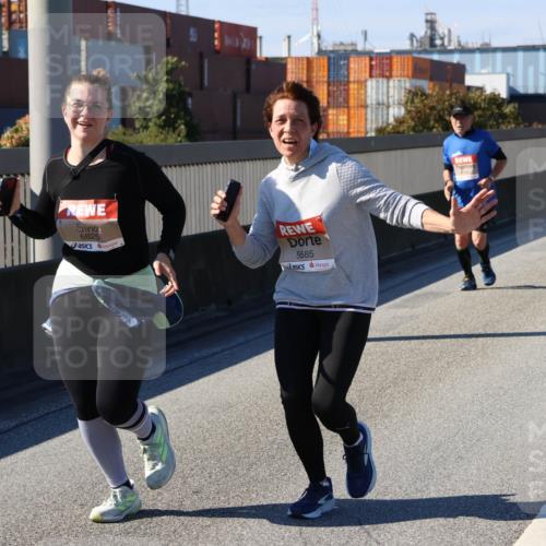 03.10.2025 - Köhlbrandbrückenlauf Strokosch-Dieckow http://msf.ph/oto/9165793 03.10.2025 13:16:01 Position 3 6825, 5585 meine-sportfotos.de