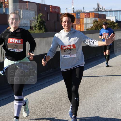 03.10.2025 - Köhlbrandbrückenlauf Strokosch-Dieckow http://msf.ph/oto/9165798 03.10.2025 13:16:01 Position 3 6825, 5585 meine-sportfotos.de