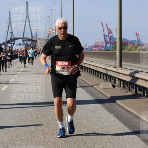 03.10.2025 - Köhlbrandbrückenlauf Strokosch-Dieckow http://msf.ph/oto/9165835 03.10.2025 13:16:16 Position 3 5264 meine-sportfotos.de