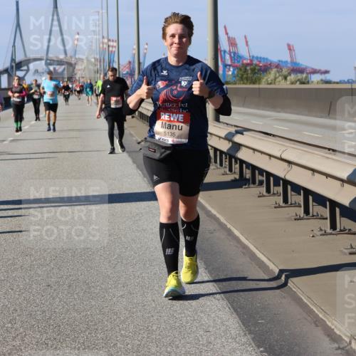 03.10.2025 - Köhlbrandbrückenlauf Strokosch-Dieckow http://msf.ph/oto/9165852 03.10.2025 13:16:23 Position 3 10, 5135 meine-sportfotos.de