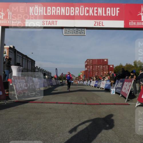 03.10.2025 - Köhlbrandbrückenlauf Matties Gatica Varas http://msf.ph/oto/9165871 03.10.2025 10:00:30 Ziel 1018, 1106, 1118, 1175, 1262, 2880, 3650 meine-sportfotos.de