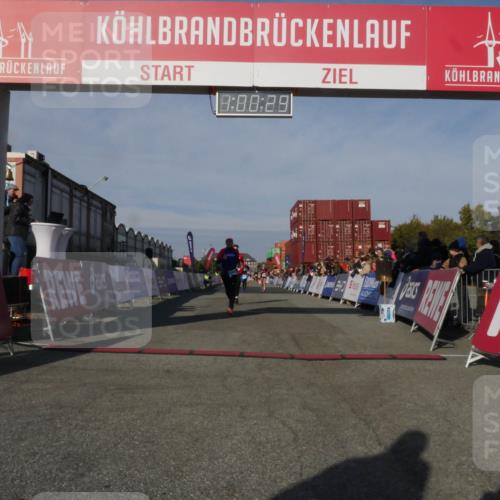 03.10.2025 - Köhlbrandbrückenlauf Matties Gatica Varas http://msf.ph/oto/9165873 03.10.2025 10:00:31 Ziel 1018, 1106, 1118, 1175, 1262, 2880, 3650 meine-sportfotos.de