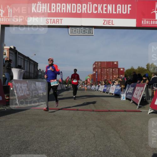 03.10.2025 - Köhlbrandbrückenlauf Matties Gatica Varas http://msf.ph/oto/9165880 03.10.2025 10:00:33 Ziel 1018, 1118, 1175, 1262, 2880, 3650 meine-sportfotos.de