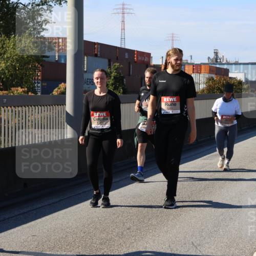 03.10.2025 - Köhlbrandbrückenlauf Strokosch-Dieckow http://msf.ph/oto/9165884 03.10.2025 13:16:32 Position 3 5, 5384, 5201, 6284, 5756 meine-sportfotos.de