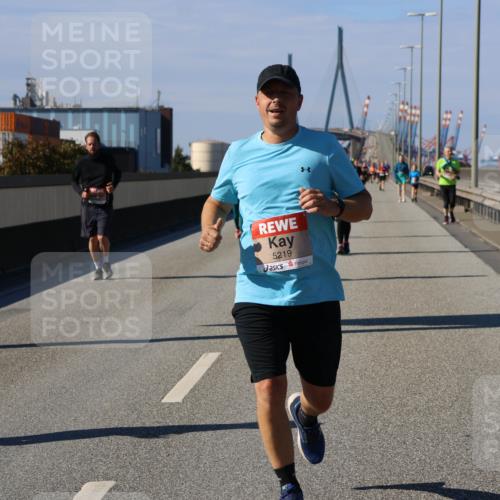 03.10.2025 - Köhlbrandbrückenlauf Strokosch-Dieckow http://msf.ph/oto/9165889 03.10.2025 13:16:34 Position 3 5219, 4621 meine-sportfotos.de