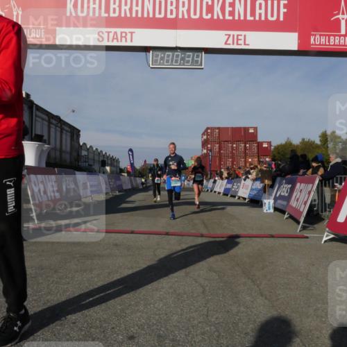 03.10.2025 - Köhlbrandbrückenlauf Matties Gatica Varas http://msf.ph/oto/9165892 03.10.2025 10:00:36 Ziel 1018, 1175, 1262, 2796, 2880, 3317, 3650, 3658, 3719 meine-sportfotos.de