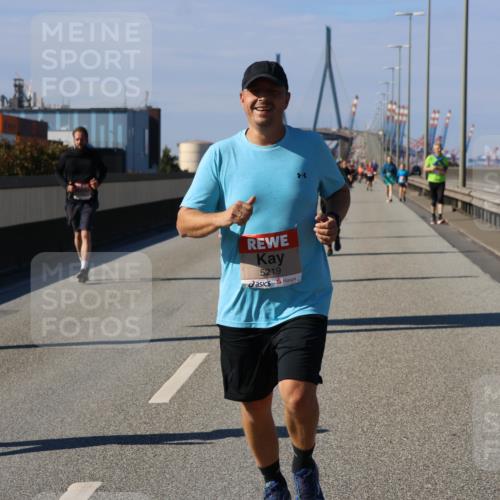03.10.2025 - Köhlbrandbrückenlauf Strokosch-Dieckow http://msf.ph/oto/9165893 03.10.2025 13:16:34 Position 3 5219, 4621 meine-sportfotos.de