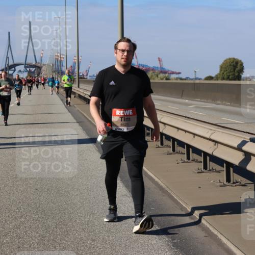 03.10.2025 - Köhlbrandbrückenlauf Strokosch-Dieckow http://msf.ph/oto/9165902 03.10.2025 13:16:37 Position 3 4621 meine-sportfotos.de