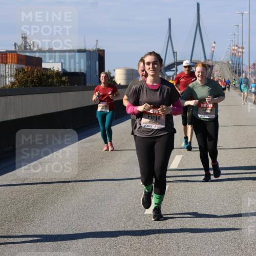 03.10.2025 - Köhlbrandbrückenlauf Strokosch-Dieckow http://msf.ph/oto/9165903 03.10.2025 13:16:41 Position 3 6548 meine-sportfotos.de