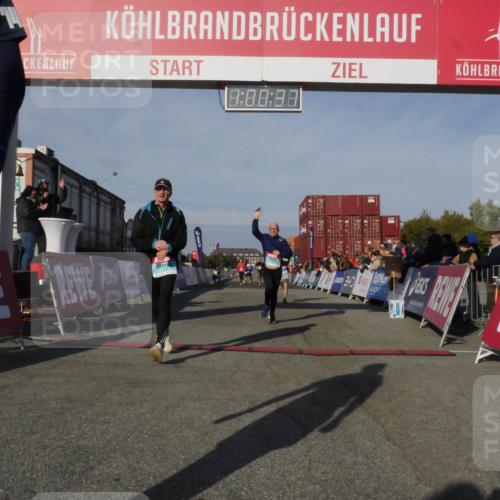 03.10.2025 - Köhlbrandbrückenlauf Matties Gatica Varas http://msf.ph/oto/9165904 03.10.2025 10:00:39 Ziel 1175, 2712, 2796, 2880, 3317, 3650, 3658, 3719 meine-sportfotos.de