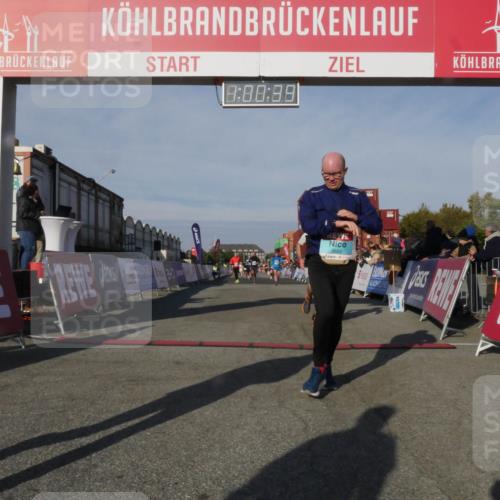 03.10.2025 - Köhlbrandbrückenlauf Matties Gatica Varas http://msf.ph/oto/9165909 03.10.2025 10:00:40 Ziel 2712, 2796, 2880, 3317, 3650, 3658, 3719 meine-sportfotos.de