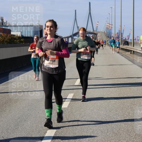 03.10.2025 - Köhlbrandbrückenlauf Strokosch-Dieckow http://msf.ph/oto/9165913 03.10.2025 13:16:42 Position 3 6548, 5564 meine-sportfotos.de