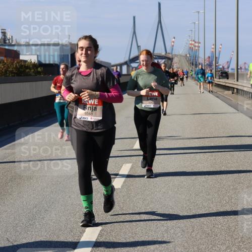03.10.2025 - Köhlbrandbrückenlauf Strokosch-Dieckow http://msf.ph/oto/9165915 03.10.2025 13:16:42 Position 3 6548, 5564 meine-sportfotos.de