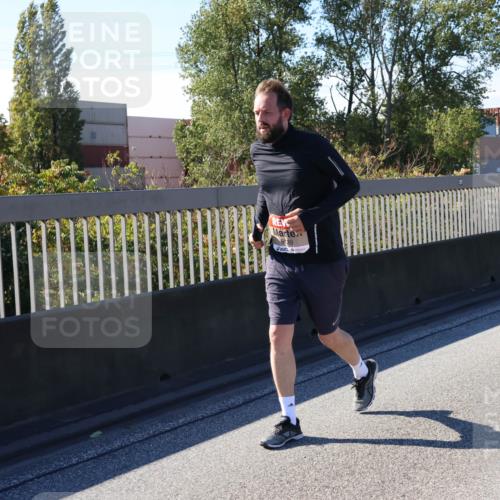 03.10.2025 - Köhlbrandbrückenlauf Strokosch-Dieckow http://msf.ph/oto/9165917 03.10.2025 13:16:43 Position 3 39 meine-sportfotos.de