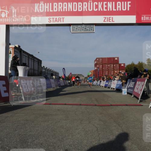 03.10.2025 - Köhlbrandbrückenlauf Matties Gatica Varas http://msf.ph/oto/9165918 03.10.2025 10:00:42 Ziel 1330, 2712, 2796, 3307, 3317, 3658, 3719 meine-sportfotos.de