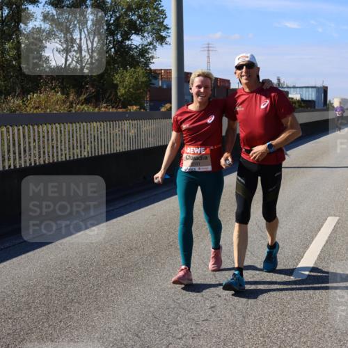03.10.2025 - Köhlbrandbrückenlauf Strokosch-Dieckow http://msf.ph/oto/9165930 03.10.2025 13:16:48 Position 3 5591 meine-sportfotos.de