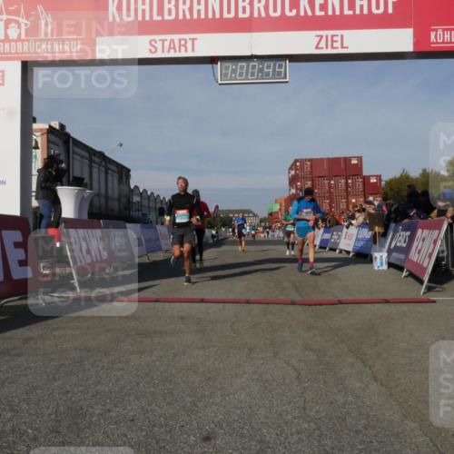 03.10.2025 - Köhlbrandbrückenlauf Matties Gatica Varas http://msf.ph/oto/9165931 03.10.2025 10:00:46 Ziel 1330, 1553, 1826, 2712, 2796, 3307, 3317, 3342, 3651, 3658, 3719 meine-sportfotos.de