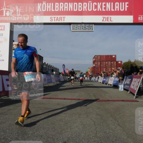 03.10.2025 - Köhlbrandbrückenlauf Matties Gatica Varas http://msf.ph/oto/9165954 03.10.2025 10:00:51 Ziel 1082, 1133, 1330, 1553, 1826, 3307, 3342, 3343, 3651, 3790, 3794 meine-sportfotos.de