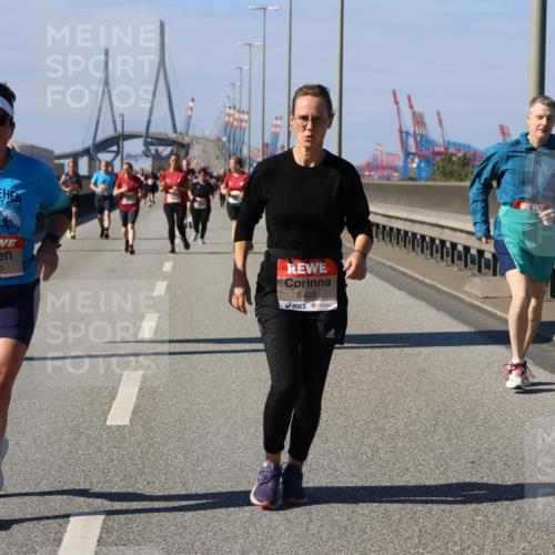 03.10.2025 - Köhlbrandbrückenlauf Strokosch-Dieckow http://msf.ph/oto/9165997 03.10.2025 13:17:06 Position 3 6400, 6403 meine-sportfotos.de