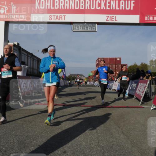 03.10.2025 - Köhlbrandbrückenlauf Matties Gatica Varas http://msf.ph/oto/9166004 03.10.2025 10:01:05 Ziel 1058, 1110, 1168, 1517, 1602, 2587, 2947, 3091, 3458, 3775 meine-sportfotos.de