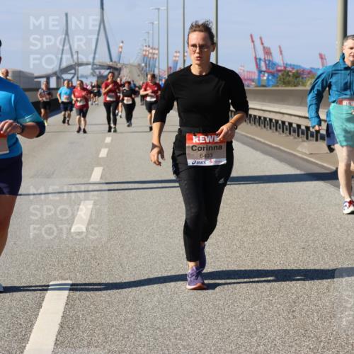 03.10.2025 - Köhlbrandbrückenlauf Strokosch-Dieckow http://msf.ph/oto/9166005 03.10.2025 13:17:06 Position 3 6400, 6403 meine-sportfotos.de