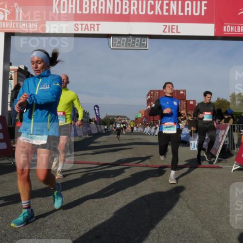 03.10.2025 - Köhlbrandbrückenlauf Matties Gatica Varas http://msf.ph/oto/9166006 03.10.2025 10:01:06 Ziel 1058, 1110, 1115, 1517, 1602, 2587, 3091, 3458, 3775 meine-sportfotos.de