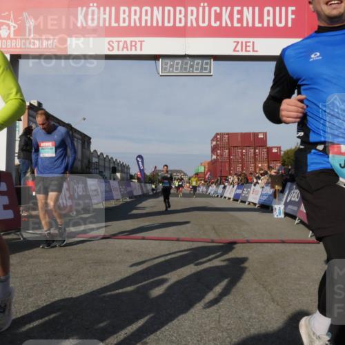 03.10.2025 - Köhlbrandbrückenlauf Matties Gatica Varas http://msf.ph/oto/9166010 03.10.2025 10:01:07 Ziel 1110, 1115, 1517, 1602, 2587, 3091, 3458 meine-sportfotos.de