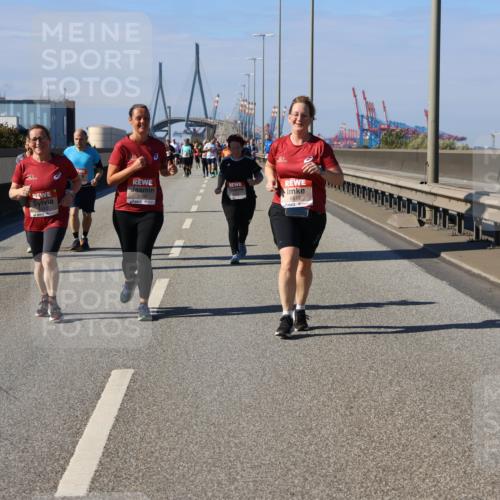 03.10.2025 - Köhlbrandbrückenlauf Strokosch-Dieckow http://msf.ph/oto/9166030 03.10.2025 13:17:17 Position 3 6515 meine-sportfotos.de