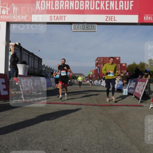 03.10.2025 - Köhlbrandbrückenlauf Matties Gatica Varas http://msf.ph/oto/9166031 03.10.2025 10:01:12 Ziel 1110, 1115, 1176, 1517, 1602, 3091, 3458, 3817 meine-sportfotos.de