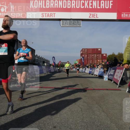 03.10.2025 - Köhlbrandbrückenlauf Matties Gatica Varas http://msf.ph/oto/9166037 03.10.2025 10:01:13 Ziel 1110, 1115, 1176, 3091, 3817 meine-sportfotos.de