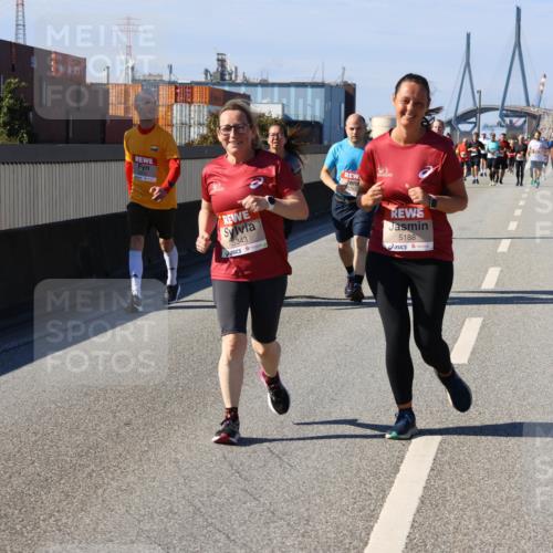 03.10.2025 - Köhlbrandbrückenlauf Strokosch-Dieckow http://msf.ph/oto/9166040 03.10.2025 13:17:18 Position 3 4, 5343, 5188, 5335 meine-sportfotos.de