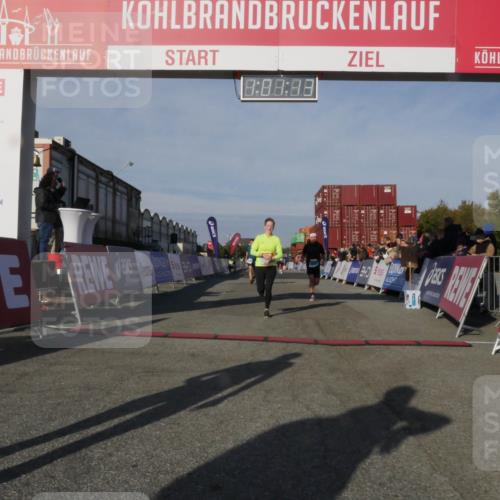 03.10.2025 - Köhlbrandbrückenlauf Matties Gatica Varas http://msf.ph/oto/9166043 03.10.2025 10:01:15 Ziel 1110, 1115, 1176, 1316, 3091, 3164, 3817 meine-sportfotos.de