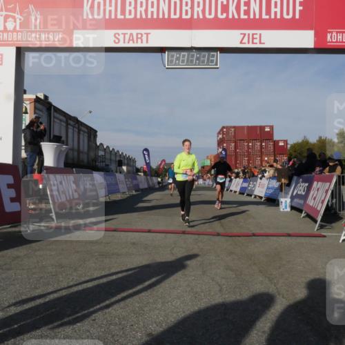 03.10.2025 - Köhlbrandbrückenlauf Matties Gatica Varas http://msf.ph/oto/9166045 03.10.2025 10:01:15 Ziel 1110, 1115, 1176, 1316, 3091, 3164, 3817 meine-sportfotos.de