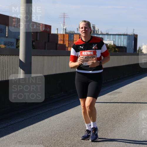 03.10.2025 - Köhlbrandbrückenlauf Strokosch-Dieckow http://msf.ph/oto/9166065 03.10.2025 13:17:26 Position 3 5421 meine-sportfotos.de