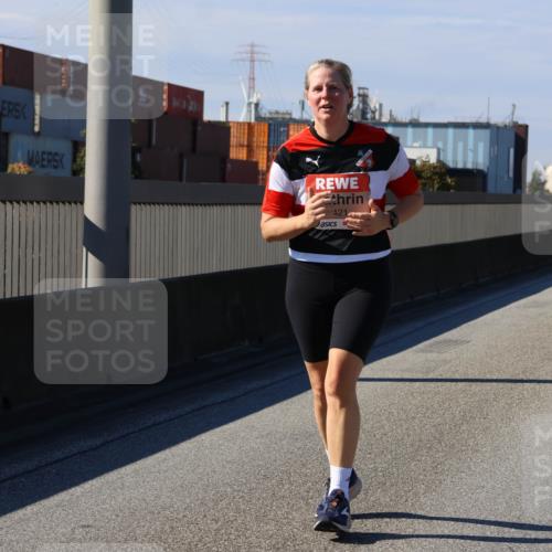 03.10.2025 - Köhlbrandbrückenlauf Strokosch-Dieckow http://msf.ph/oto/9166068 03.10.2025 13:17:26 Position 3 421 meine-sportfotos.de