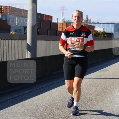 03.10.2025 - Köhlbrandbrückenlauf Strokosch-Dieckow http://msf.ph/oto/9166075 03.10.2025 13:17:26 Position 3  meine-sportfotos.de