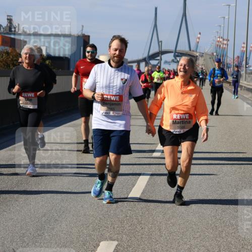 03.10.2025 - Köhlbrandbrückenlauf Strokosch-Dieckow http://msf.ph/oto/9166085 03.10.2025 13:17:37 Position 3 5835, 5565, 5566 meine-sportfotos.de
