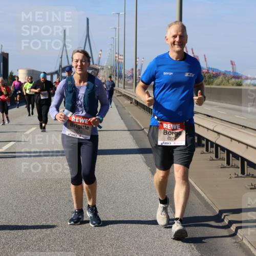 03.10.2025 - Köhlbrandbrückenlauf Strokosch-Dieckow http://msf.ph/oto/9166104 03.10.2025 13:17:42 Position 3 5270, 6278 meine-sportfotos.de
