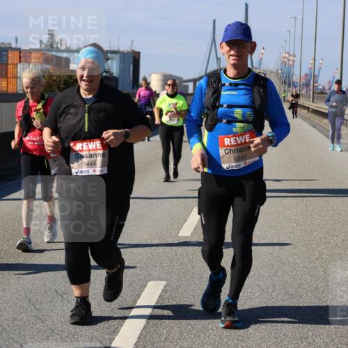 03.10.2025 - Köhlbrandbrückenlauf Strokosch-Dieckow http://msf.ph/oto/9166128 03.10.2025 13:17:50 Position 3 5444, 6259 meine-sportfotos.de