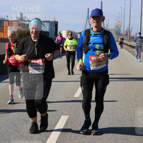 03.10.2025 - Köhlbrandbrückenlauf Strokosch-Dieckow http://msf.ph/oto/9166130 03.10.2025 13:17:50 Position 3 5444, 6259 meine-sportfotos.de