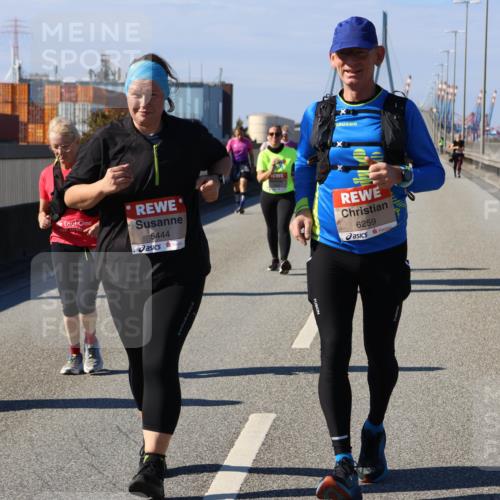 03.10.2025 - Köhlbrandbrückenlauf Strokosch-Dieckow http://msf.ph/oto/9166135 03.10.2025 13:17:50 Position 3 5444, 6259 meine-sportfotos.de