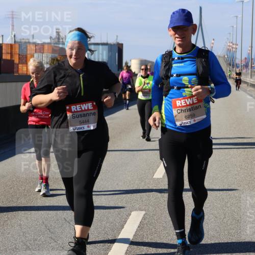 03.10.2025 - Köhlbrandbrückenlauf Strokosch-Dieckow http://msf.ph/oto/9166137 03.10.2025 13:17:50 Position 3 5444, 6259 meine-sportfotos.de
