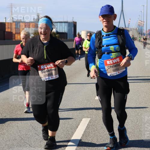 03.10.2025 - Köhlbrandbrückenlauf Strokosch-Dieckow http://msf.ph/oto/9166140 03.10.2025 13:17:50 Position 3 5444, 6259 meine-sportfotos.de