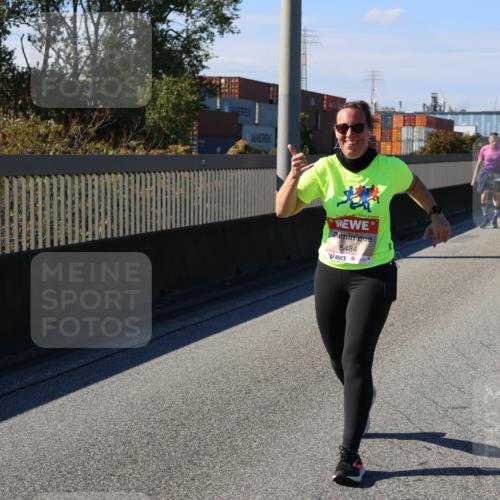 03.10.2025 - Köhlbrandbrückenlauf Strokosch-Dieckow http://msf.ph/oto/9166148 03.10.2025 13:17:56 Position 3 5484 meine-sportfotos.de