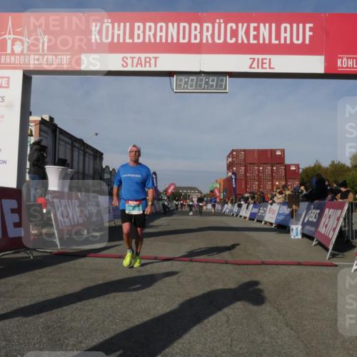 03.10.2025 - Köhlbrandbrückenlauf Matties Gatica Varas http://msf.ph/oto/9166149 03.10.2025 10:01:43 Ziel 1043, 1279, 1526, 2694, 2857, 2979, 3403 meine-sportfotos.de
